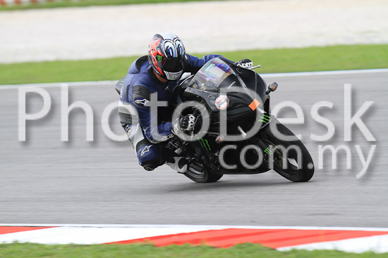 01_101030_00353_RevClub