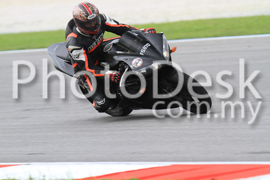 01_101030_00358_RevClub