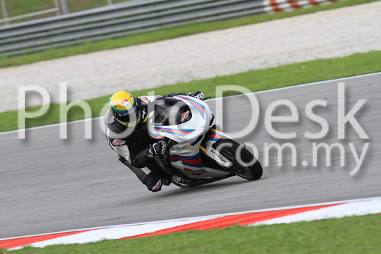 01_101030_00361_RevClub