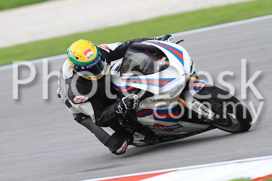 01_101030_00365_RevClub