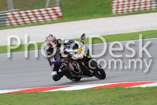 01_101030_00376_RevClub