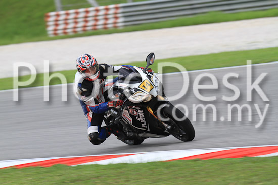 01_101030_00377_RevClub