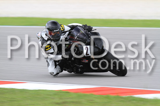 01_101030_00387_RevClub