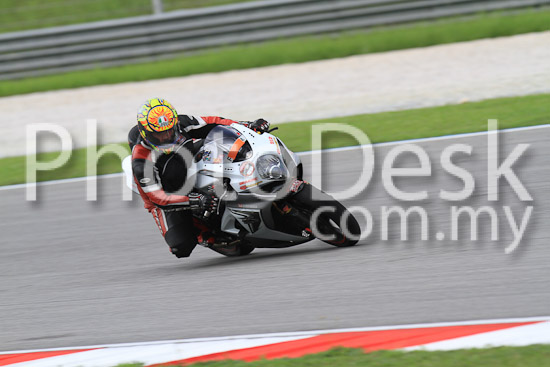 01_101030_00401_RevClub