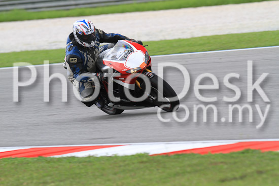 01_101030_00420_RevClub