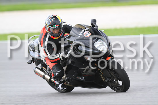 01_101030_00429_RevClub