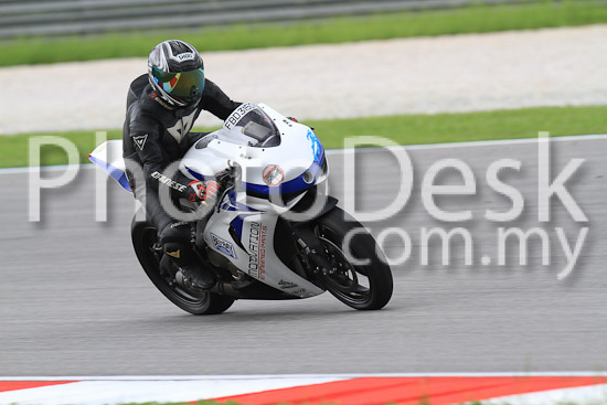 01_101030_00432_RevClub