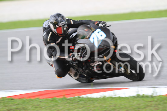 01_101030_00436_RevClub