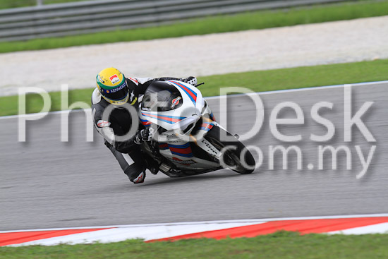 01_101030_00446_RevClub