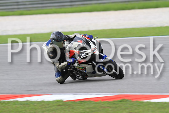 01_101030_00459_RevClub