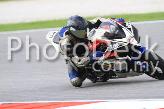 01_101030_00462_RevClub