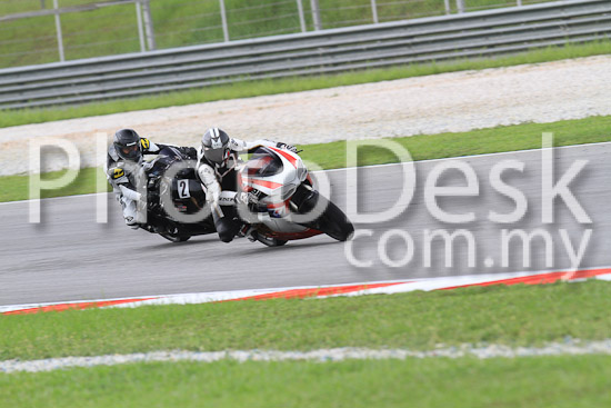 01_101030_00472_RevClub