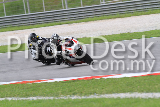 01_101030_00473_RevClub