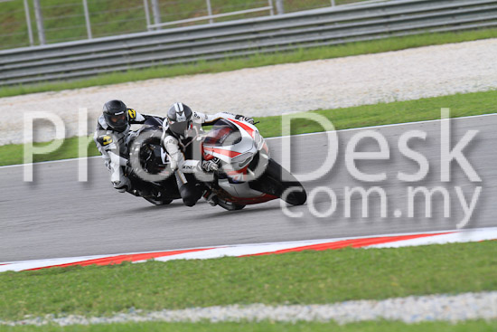 01_101030_00474_RevClub