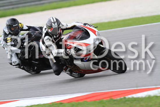 01_101030_00480_RevClub