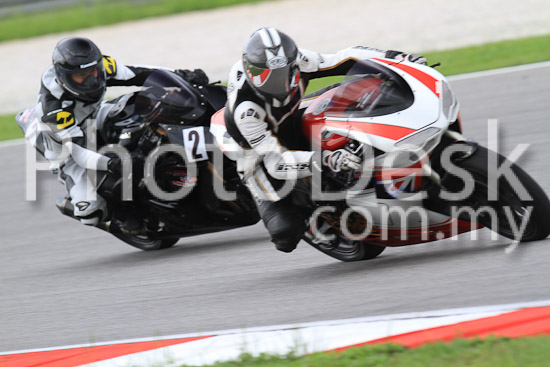 01_101030_00481_RevClub