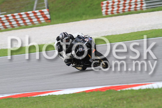 01_101030_00488_RevClub