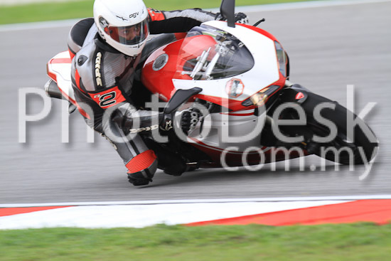 01_101030_00503_RevClub