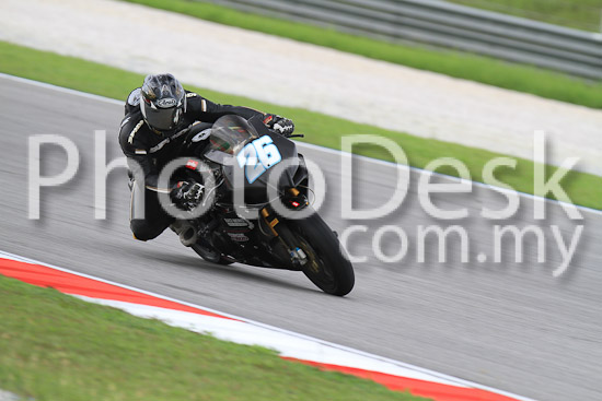 01_101030_00517_RevClub