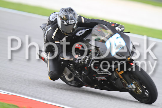 01_101030_00521_RevClub