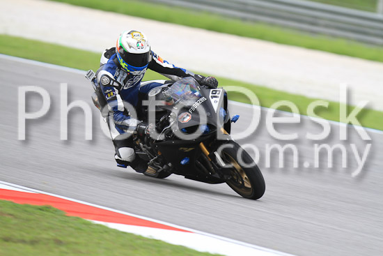 01_101030_00522_RevClub