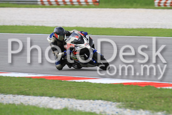 01_101030_00568_RevClub