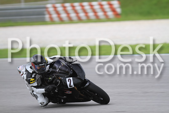 01_101030_00604_RevClub