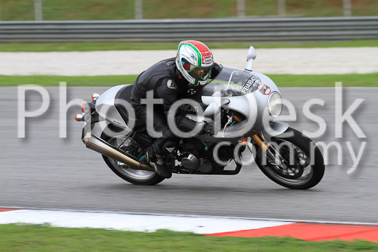 01_101030_00617_RevClub