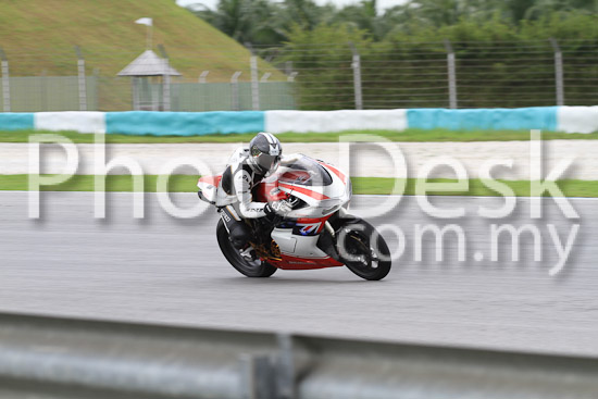 01_101030_00627_RevClub