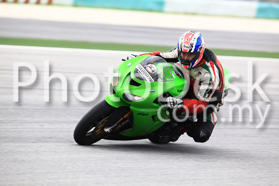 01_101030_00697_RevClub