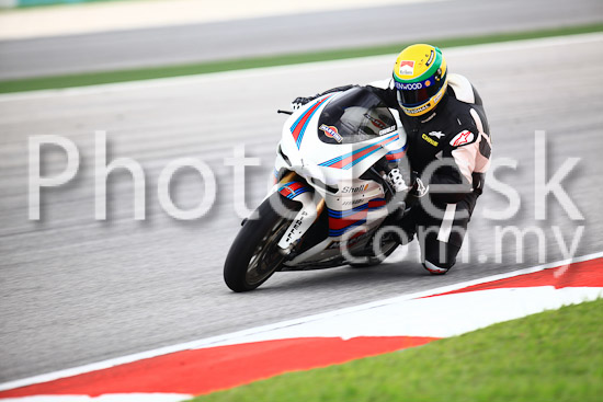 01_101030_00741_RevClub