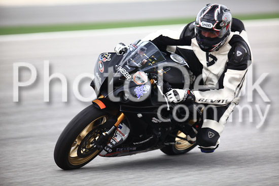 01_101030_00768_RevClub