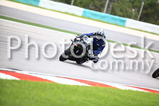 01_101030_00782_RevClub