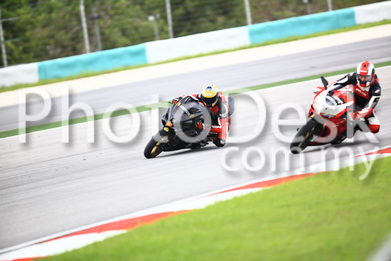 01_101030_00870_RevClub