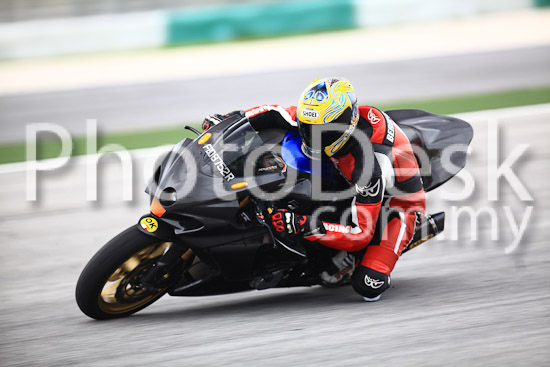 01_101030_00873_RevClub