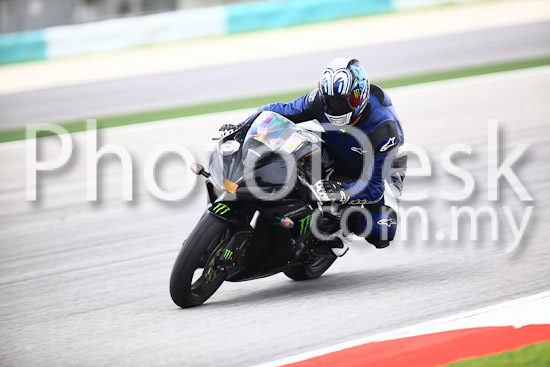 01_101030_00888_RevClub