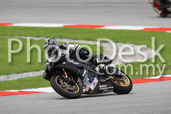 01_101030_00947_RevClub