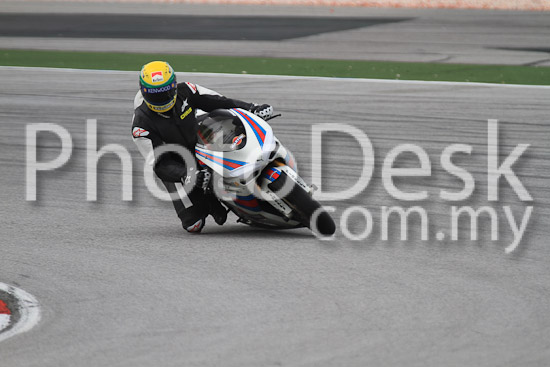 01_101030_01022_RevClub