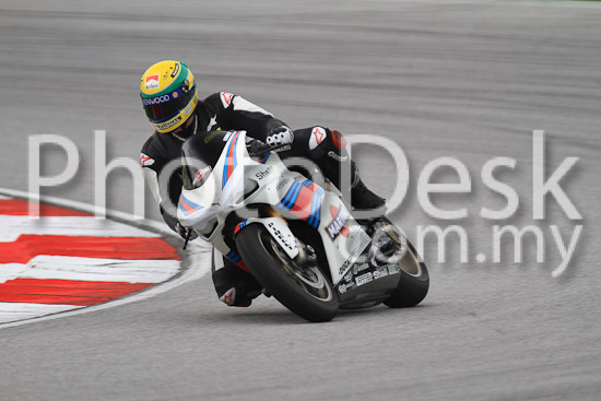 01_101030_01025_RevClub