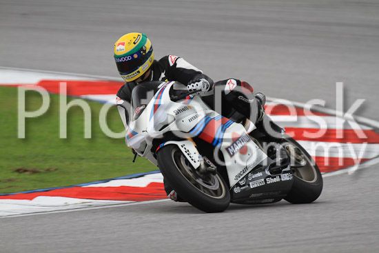 01_101030_01027_RevClub