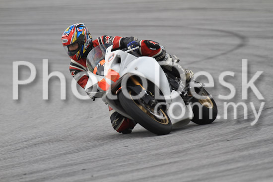 01_101030_01070_RevClub