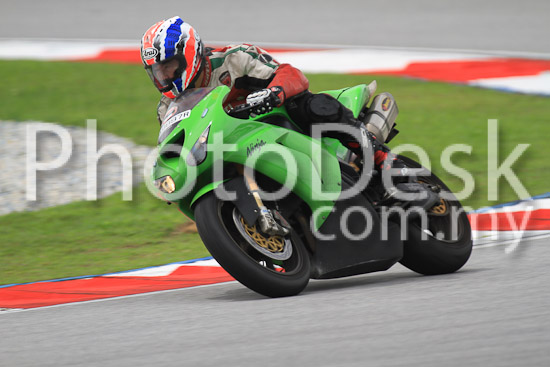 01_101030_01082_RevClub