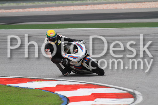 01_101030_01118_RevClub