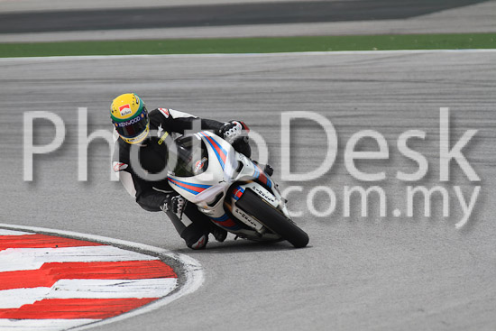 01_101030_01121_RevClub