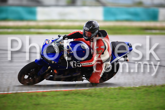 01_101030_01178_RevClub