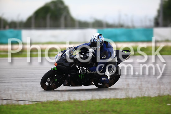 01_101030_01248_RevClub