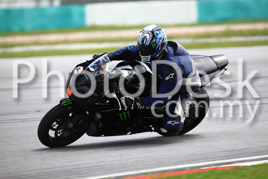 01_101030_01312_RevClub