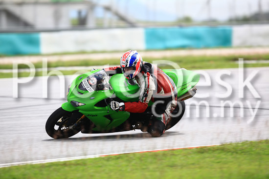 01_101030_01319_RevClub