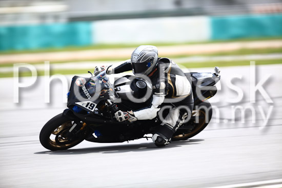 01_101030_01368_RevClub