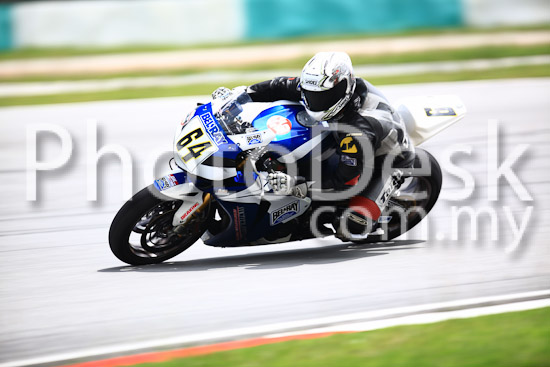 01_101030_01371_RevClub